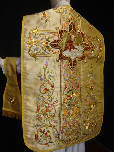 French fiddleback cloth of gold